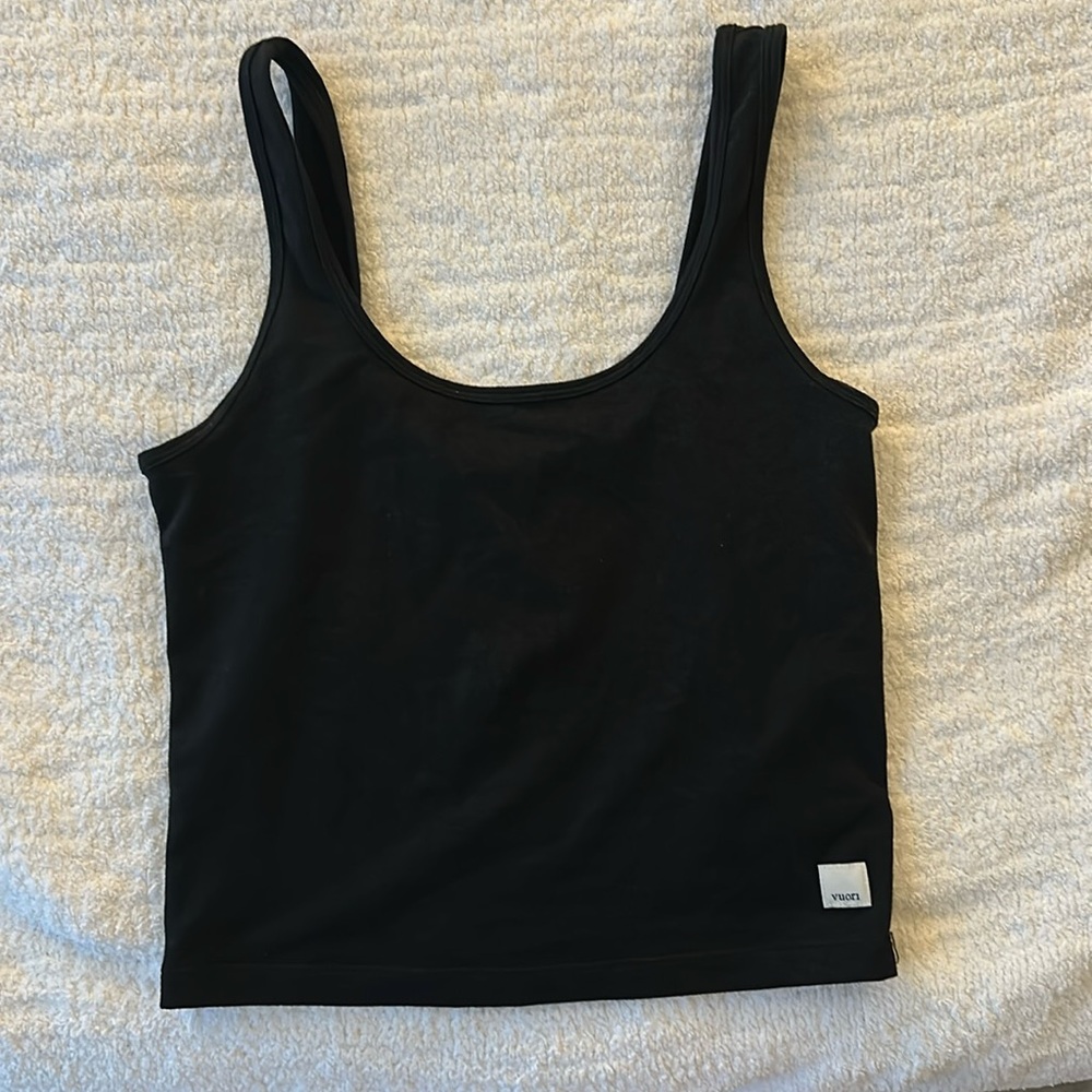Vuori Halo Essential Tank in Black Heather